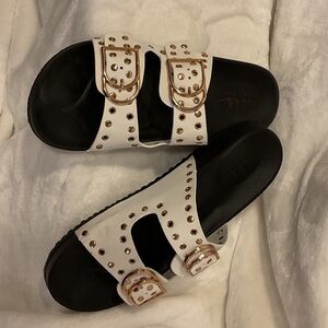 Nicole Miller Stylish Black and White Sandals